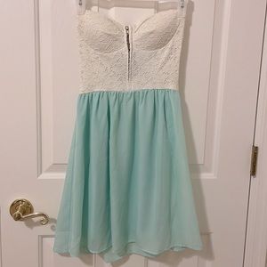 Small Windsor mint and white lace strapless mini dress with front zipper